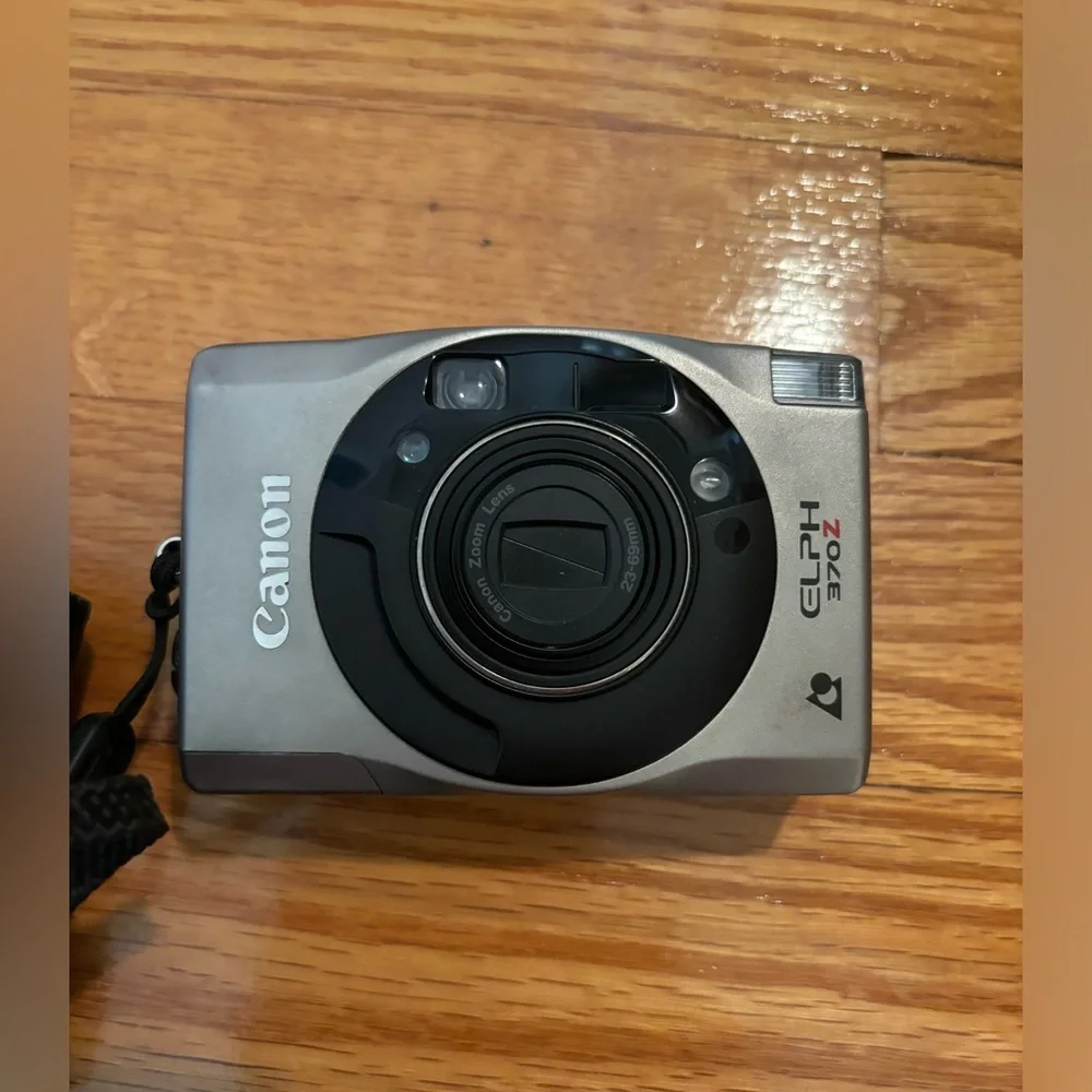Canon ELPH 370z Point and Shoot APS 35mm Film Camera